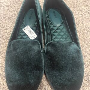 Torrid Dark Green Velvet Loafers NWT